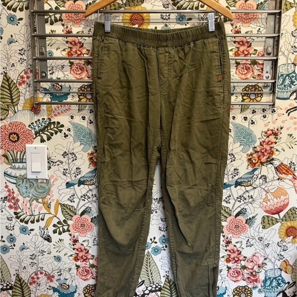 Roots Hemp Collection Olive Green Ankle Pants with Ankle Zips